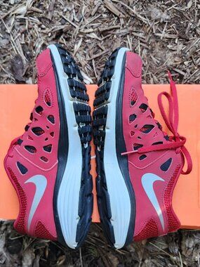 EUC Nike Dual Fusion Run Youth & Men's 6.5, Women 8
